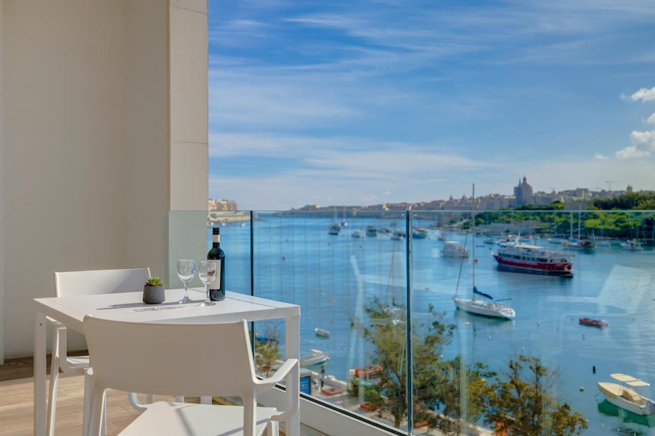Superlative Apartment With Valletta And Harbour Views Сліма Екстер'єр фото